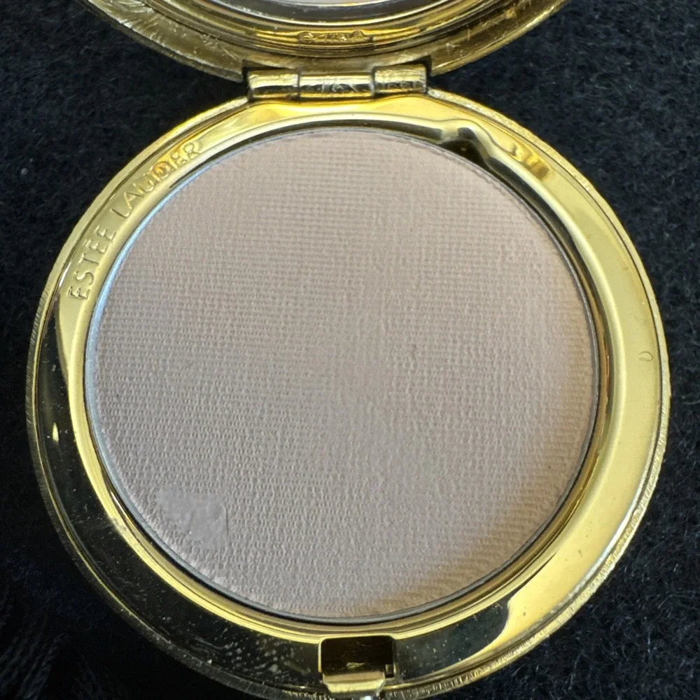 Estee Lauder Gold Tone Transparent Powder Compact Pocket Watch Design Vintage